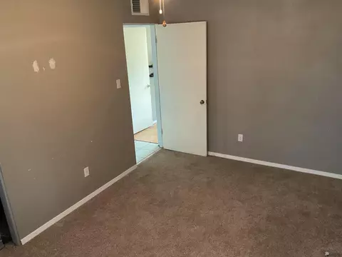 Bedroom - 1314 E 24 Pl, Yuma, AZ 85365 photo 4 of 5