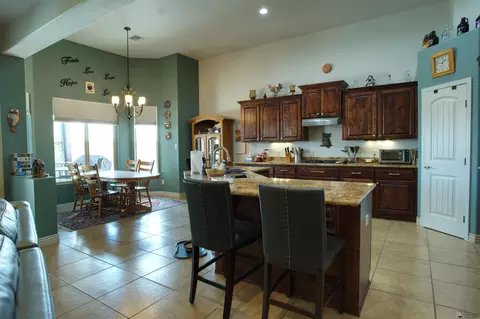 Kitchen - 8021 E 35 Pl, Yuma, AZ 85365 photo 1 of 3