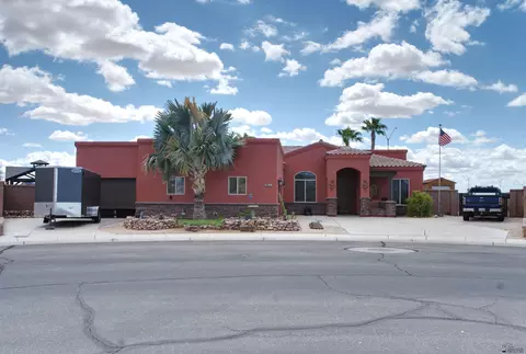 Exterior - 8021 E 35 Pl, Yuma, AZ 85365 photo 5 of 8
