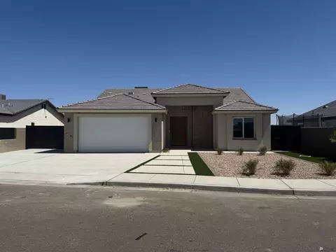 145 E Saguaro Ave, San Luis, AZ 85336