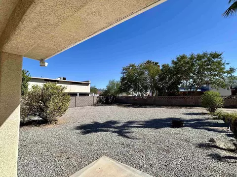 Exterior - 13411 E 37 Pl, Yuma, AZ 85367 photo 6 of 9