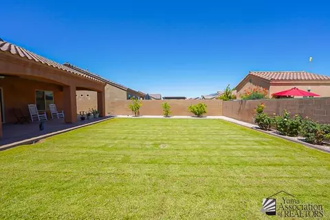 Exterior - 10200 E 39 St, Yuma, AZ 85367 photo 6 of 11