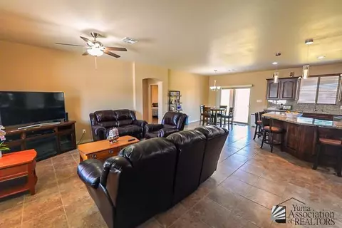 Living - 10200 E 39 St, Yuma, AZ 85367 photo 1 of 2