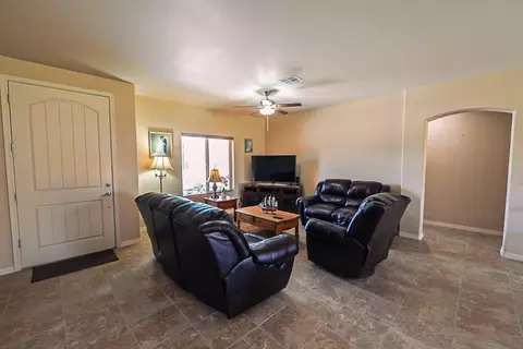 Living - 10200 E 39 St, Yuma, AZ 85367 photo 2 of 2