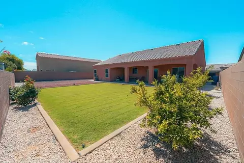 Exterior - 10200 E 39 St, Yuma, AZ 85367 photo 9 of 12