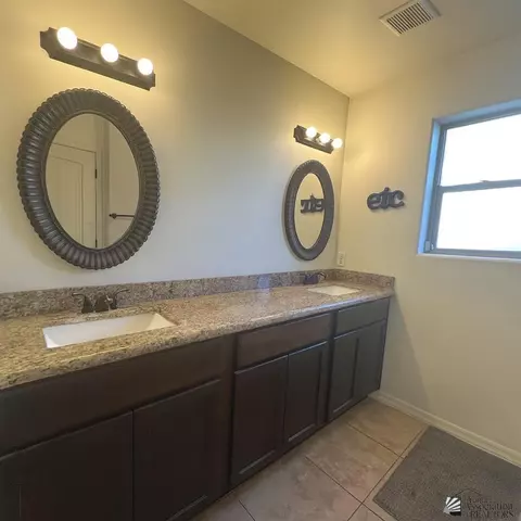 8732 E 35 St, Yuma, AZ 85365 photo 8