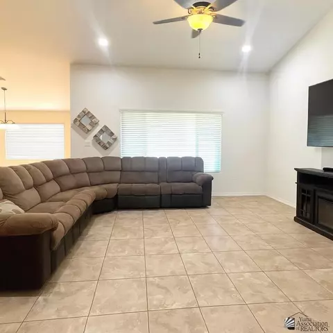 8732 E 35 St, Yuma, AZ 85365 photo 6