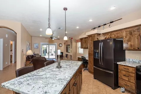 13816 E 54 Dr, Yuma, AZ 85367 photo 9