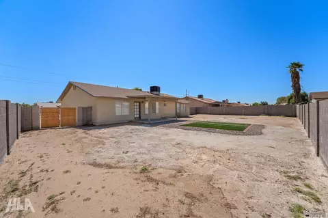 Exterior - 8688 E 26 St, Yuma, AZ 85365 photo 3 of 4