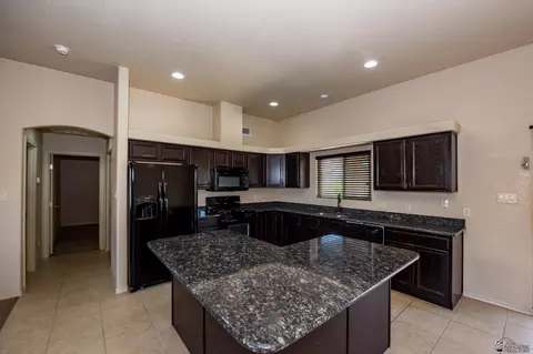 11537 E 25 Pl, Yuma, AZ 85367 photo 8