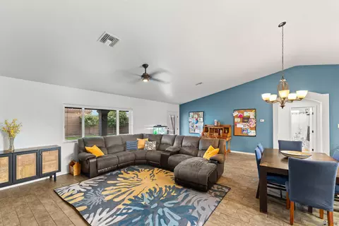 Living - 5978 E 39 St, Yuma, AZ 85365 photo 1 of 2