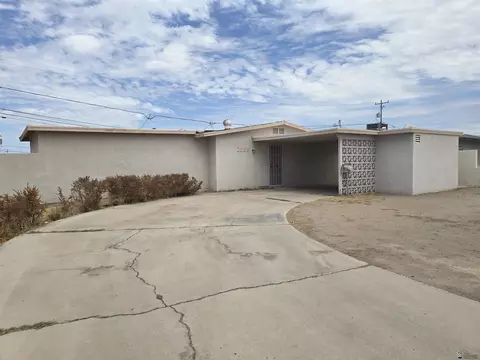 2008 E 26 St, Yuma, AZ 85365