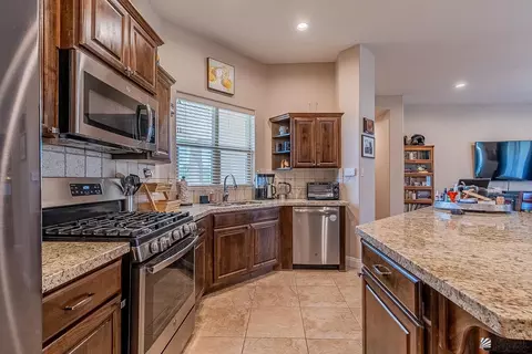 Kitchen - 7830 E 38 St, Yuma, AZ 85365 photo 1 of 2