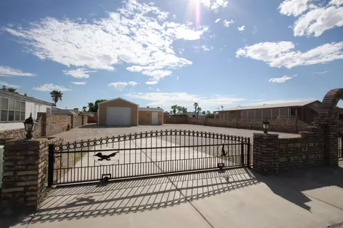 3423 S Salida Del Sol, Yuma, AZ 85365
