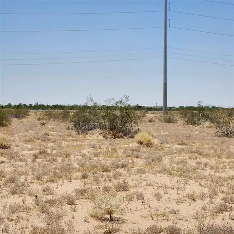 21-009 Hilltop Rd, Yuma, AZ 85365