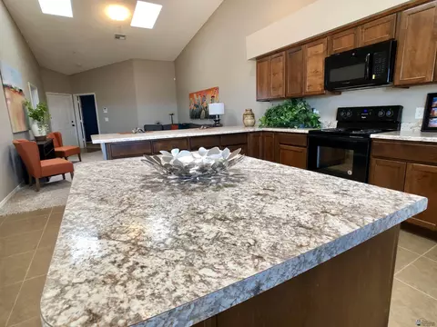7136 E 39 St, Yuma, AZ 85365 photo 9