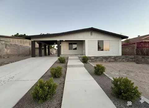 995 E B St, San Luis, AZ 85336