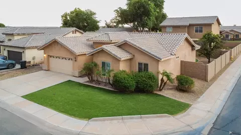 Exterior - 153 E 12 Pl, Somerton, AZ 85350 photo 7 of 9