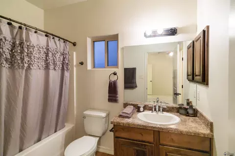 Bath - 153 E 12 Pl, Somerton, AZ 85350 photo 1 of 2