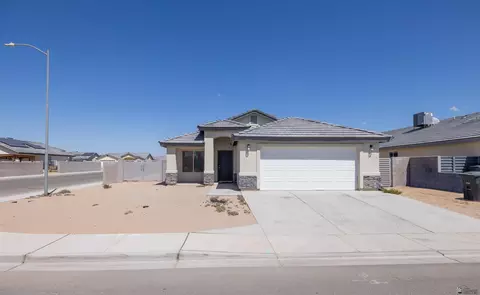 3822 E San Diego St, San Luis, AZ 85336