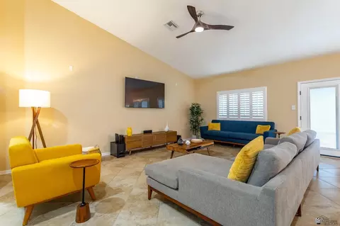 Living - 5952 E 39 Pl, Yuma, AZ 85365 photo 1 of 4