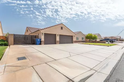 Other - 5952 E 39 Pl, Yuma, AZ 85365 photo 1 of 16