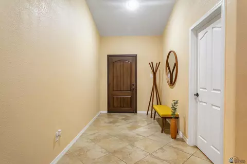 Entry Way - 5952 E 39 Pl, Yuma, AZ 85365 photo 1 of 1