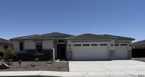 7772 E 37 St, Yuma, AZ 85365