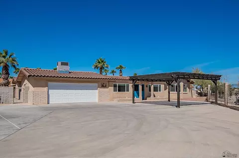 11893 S Ironwood Dr, Yuma, AZ 85367