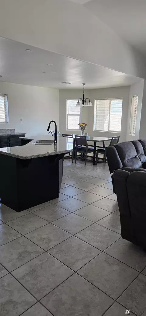 705 E 13 St, Somerton, AZ 85350 photo 3