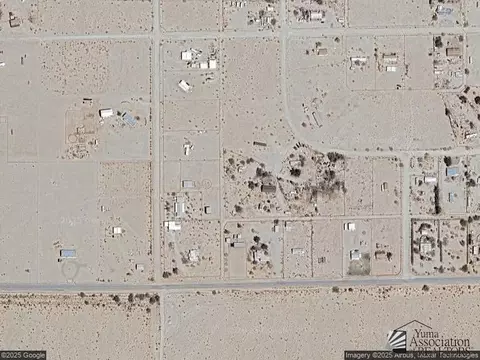 13810 S Cecil Cir, Wellton, AZ 85356