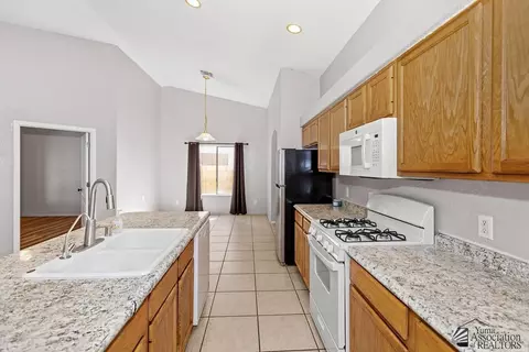Kitchen - 7612 E 26 St, Yuma, AZ 85365 photo 3 of 3