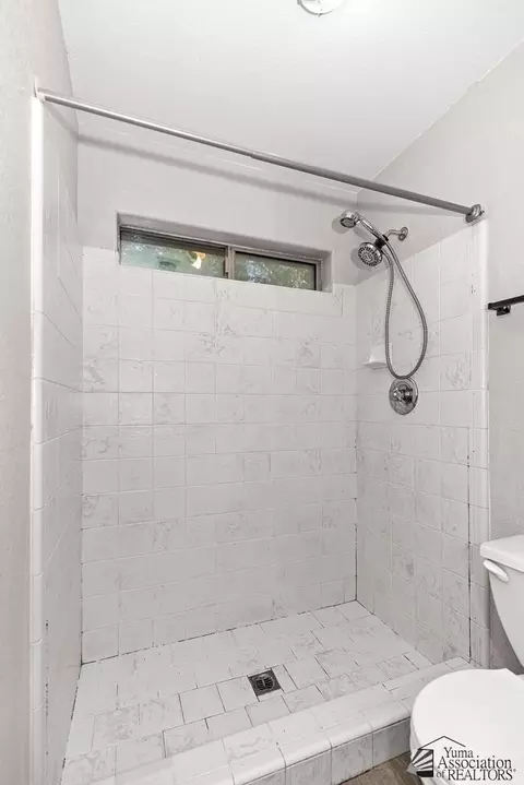 Bath - 7612 E 26 St, Yuma, AZ 85365 photo 1 of 2