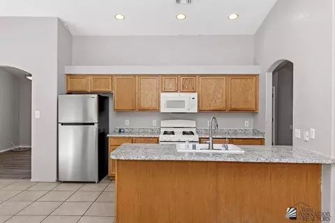 Kitchen - 7612 E 26 St, Yuma, AZ 85365 photo 2 of 3
