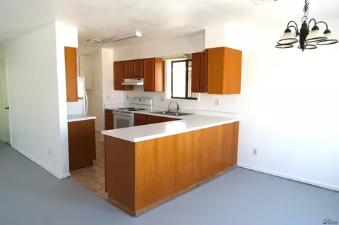 Kitchen - 13257 E 51 Pl, Yuma, AZ 85367 photo 1 of 2
