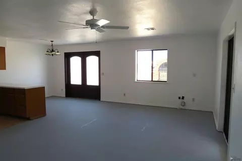 Living - 13257 E 51 Pl, Yuma, AZ 85367 photo 1 of 2