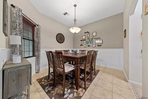 Dining - 12148 E 34 Pl, Yuma, AZ 85367 photo 1 of 2