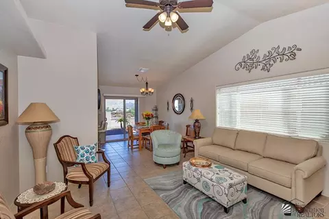 Living - 13730 E Driftwood Dr, Yuma, AZ 85367 photo 2 of 3