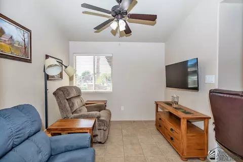 Living - 13730 E Driftwood Dr, Yuma, AZ 85367 photo 3 of 3