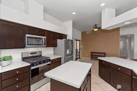 Kitchen - 14652 E 53 St, Yuma, AZ 85367 photo 3 of 4