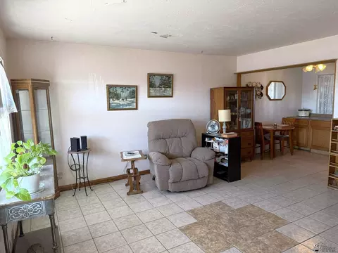 Living - 1310 E 25 Pl, Yuma, AZ 85365 photo 1 of 1
