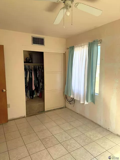 Bedroom - 1310 E 25 Pl, Yuma, AZ 85365 photo 3 of 3