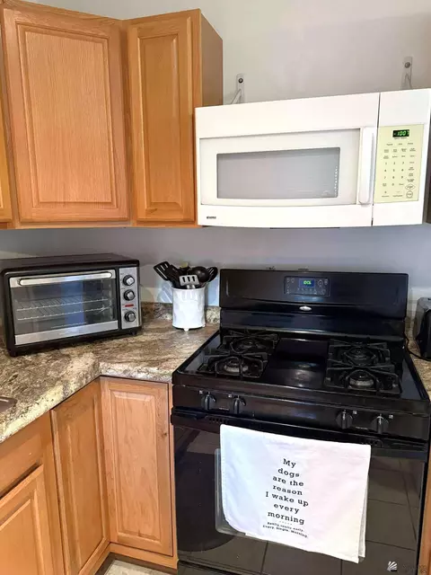 Kitchen - 1310 E 25 Pl, Yuma, AZ 85365 photo 3 of 3