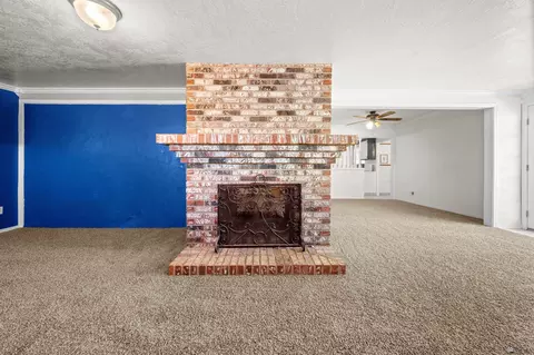 Living - 256 E 26 St, Yuma, AZ 85364 photo 6 of 7