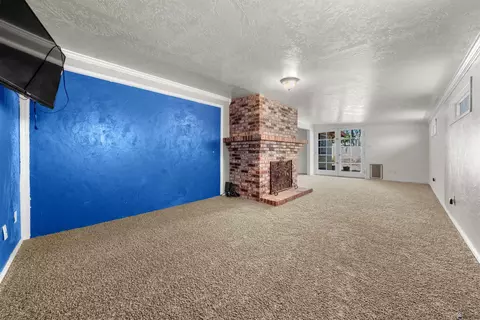 Living - 256 E 26 St, Yuma, AZ 85364 photo 5 of 7