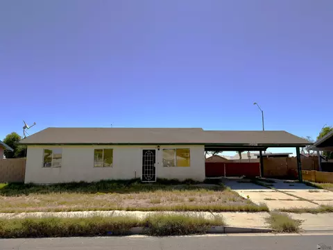 2125 S 40 Dr, Yuma, AZ 85364