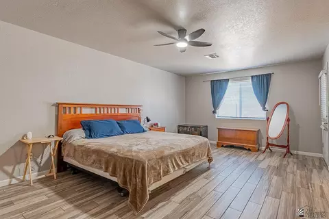 Bedroom - 6314 E 43 St, Yuma, AZ 85365 photo 4 of 4