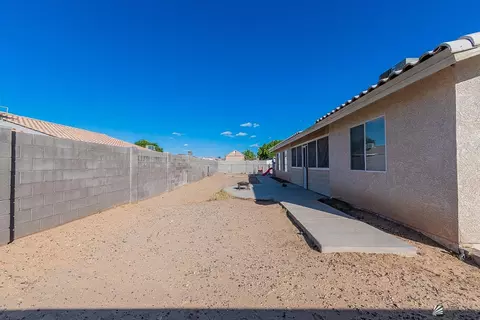 Exterior - 6314 E 43 St, Yuma, AZ 85365 photo 5 of 8