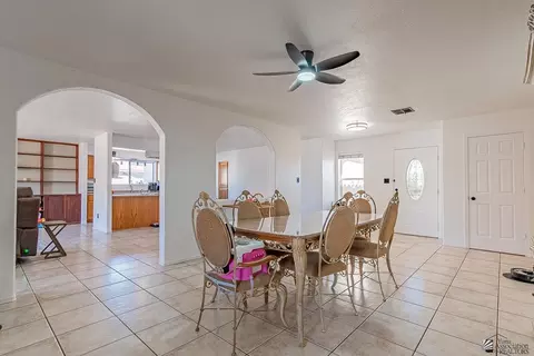 Dining - 6314 E 43 St, Yuma, AZ 85365 photo 2 of 3