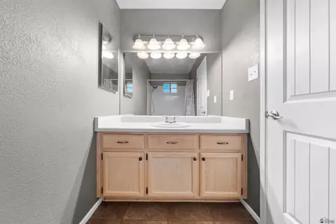Bath - 7186 E 26 St, Yuma, AZ 85365 photo 1 of 4